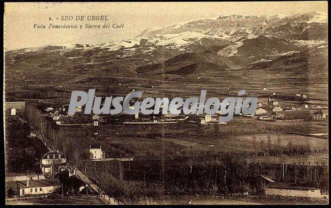 Vista panorámica de seo de urgel (lleida) y sierra del cadí