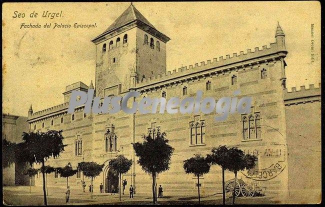 Fachada del palacio episcopal de seo de urgel (lleida)