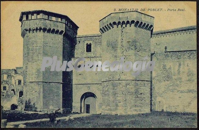 Porta real del monasterio de poblet (tarragona)