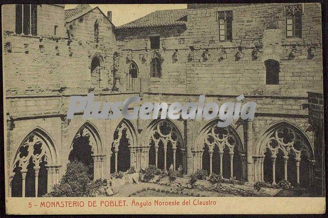 ángulo noroeste del claustro del monasterio de poblet (tarragona)