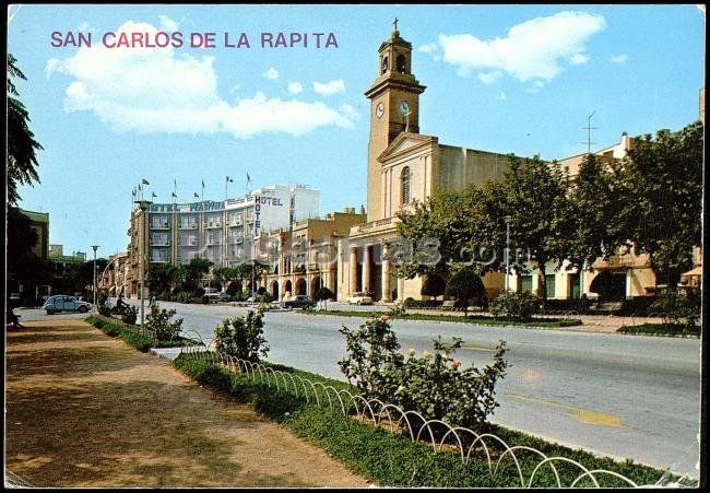 Plaza de carlos iii en san carlos de la rapita (tarragona)