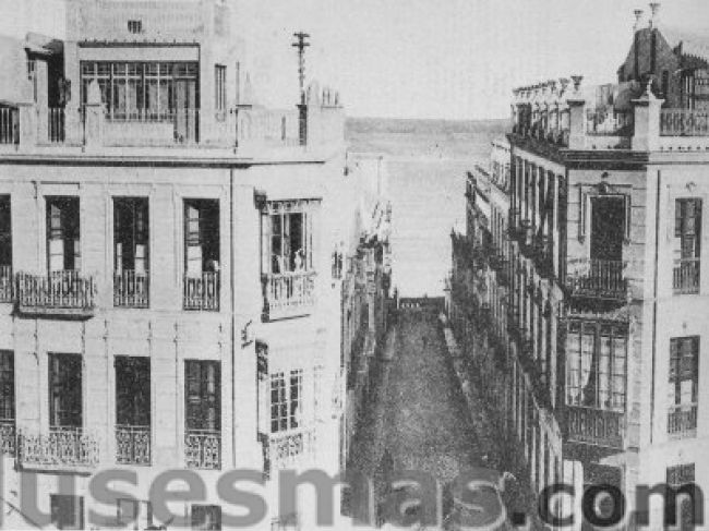 Foto antigua plaza de ceuta