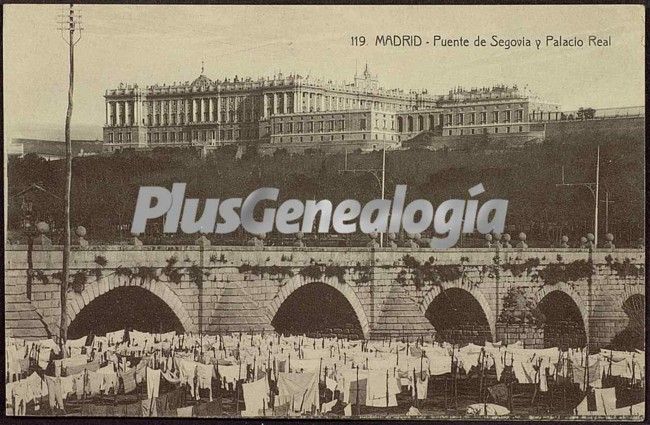 Puente de Segovia y Palacio Real en Madrid