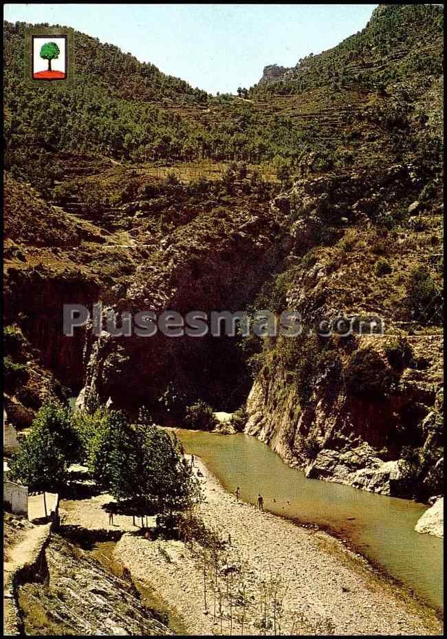 Fuente de baños en montanejos (castellón)