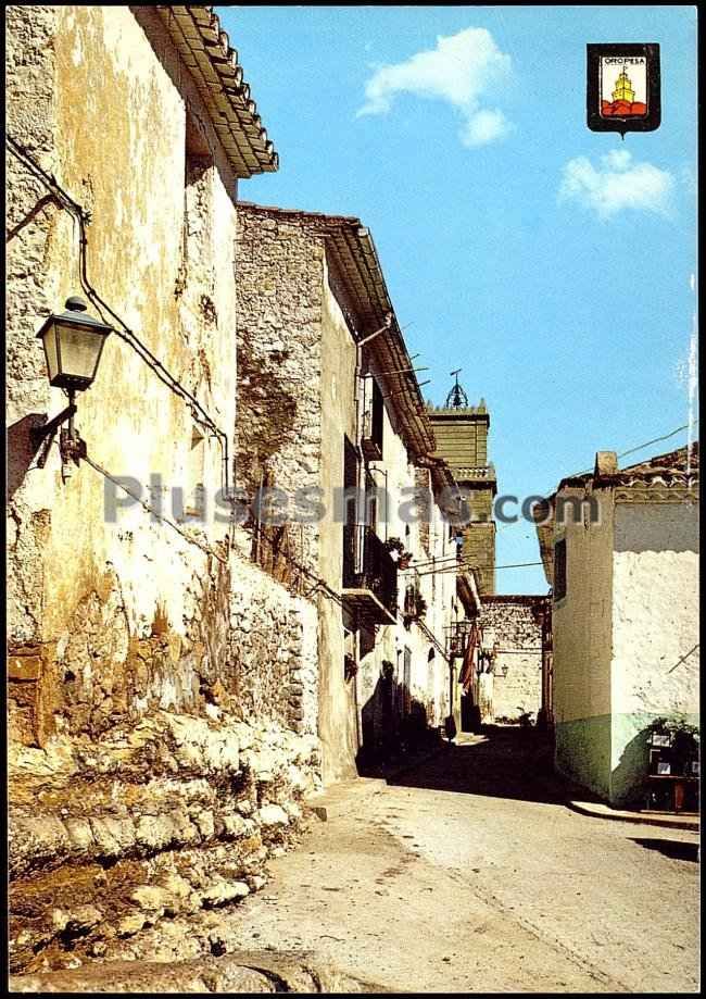 Calles típicas del pueblo viejo oropesa del mar (castellón)