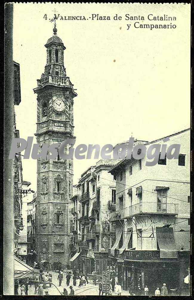 Plaza de santa catalina y campanario de valencia