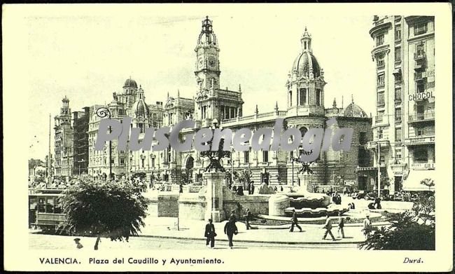 Plaza del caudillo y ayuntamiento de valencia