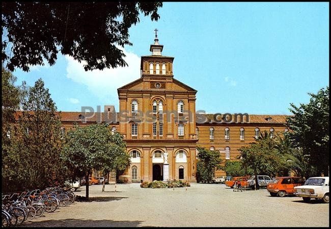 Colegio de san josé en villafranca de los barros (badajoz)