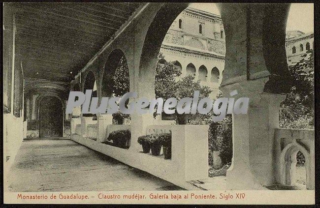 Monasterio de guadalupe - claustro mudéjar. galeria baja al poniente. siglo xiv, guadalupe (cáceres)