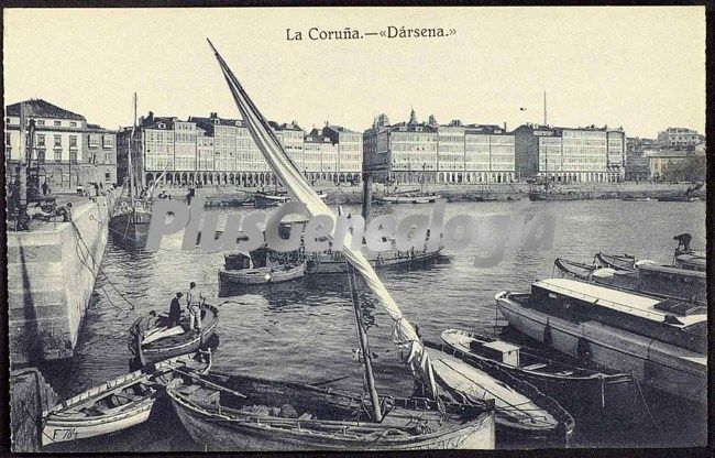 Muelle la dársena de la coruña