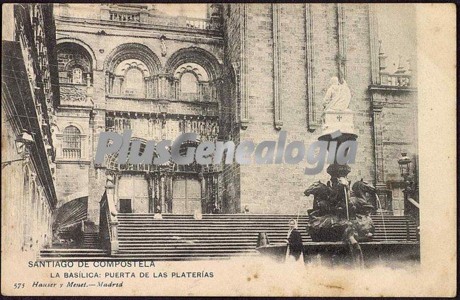 Puerta de las platerías de la basílica de santiago de compostela