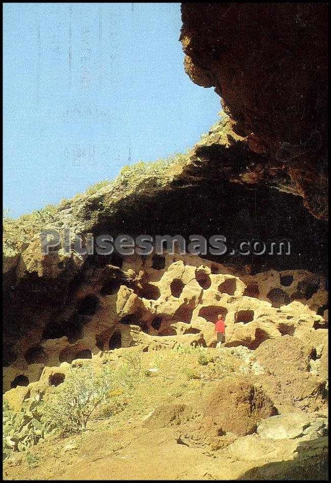 Zenobio de valerón en santa maría de guía (las palmas)