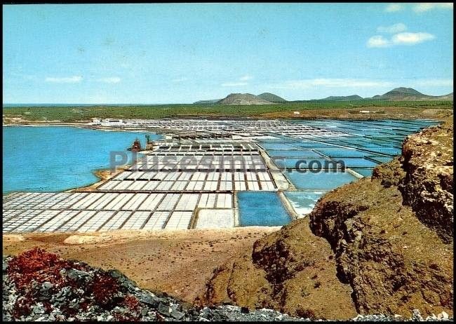 Salinas de janubio de yaiza en lanzarote (islas canarias)