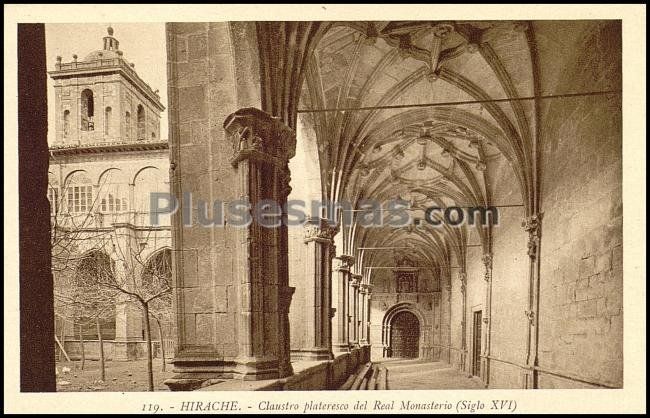 Claustro plateresco del real monasterio de irache en ayegui (navarra)