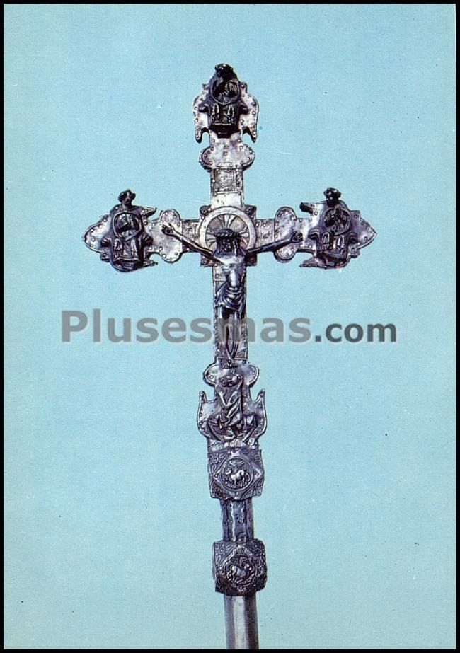Cruz procesional de la ermita de santa fe en eparoz (navarra)
