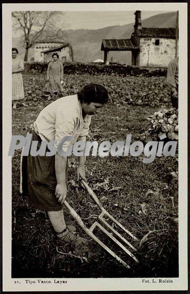 Mujer trabajando el campo en bilbao