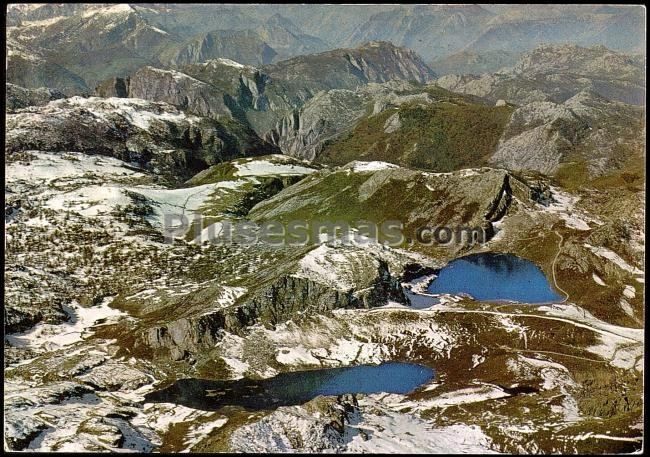 Lagos de covadonga: ercina y enol (asturias)