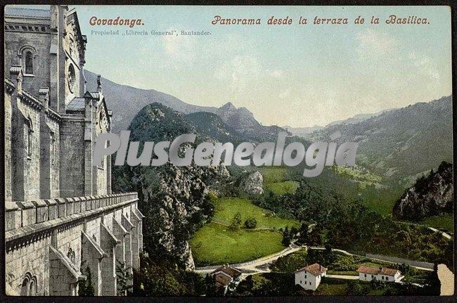 Panorama desde la terraza de la basilica, covadonga (asturias)