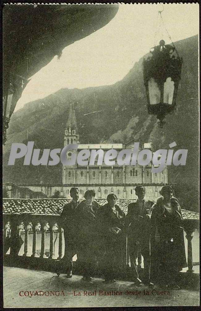 La real basilica desde la cueva, covadonga (asturias)