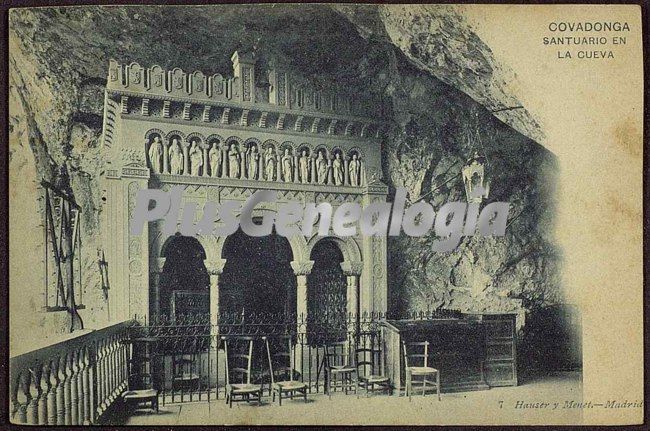 Santuario en la cueva, covadonga (asturias)