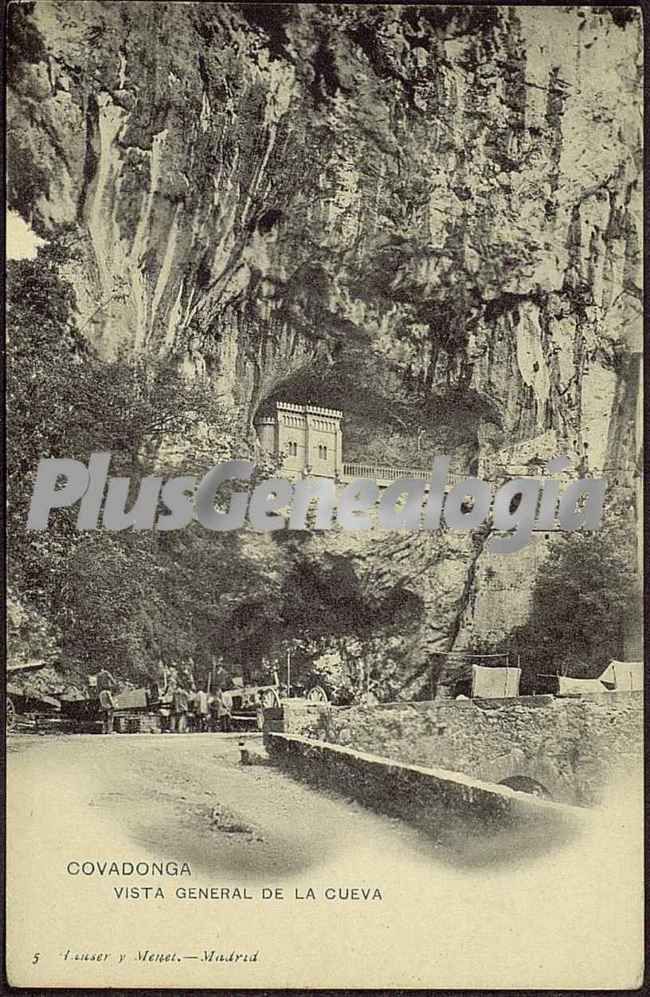 Vista general de la cueva, covadonga (asturias)