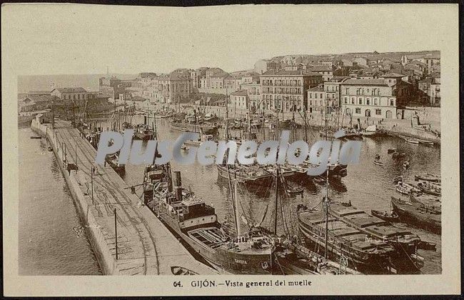 Vista general del muelle, gijón (asturias)