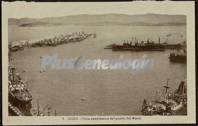 Vista panoramica del puerto de musel, gijón (asturias)