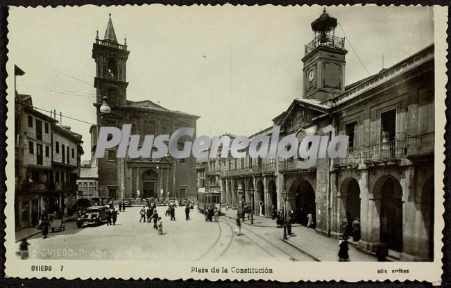 Plaza de la constitución, oviedo (asturias)