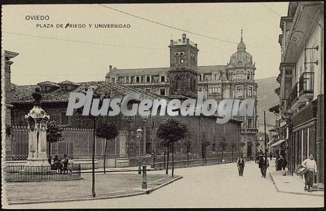 Plaza y universidad, oviedo (asturias)