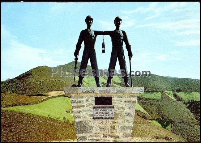 Monumento al minero en urbies (asturias)