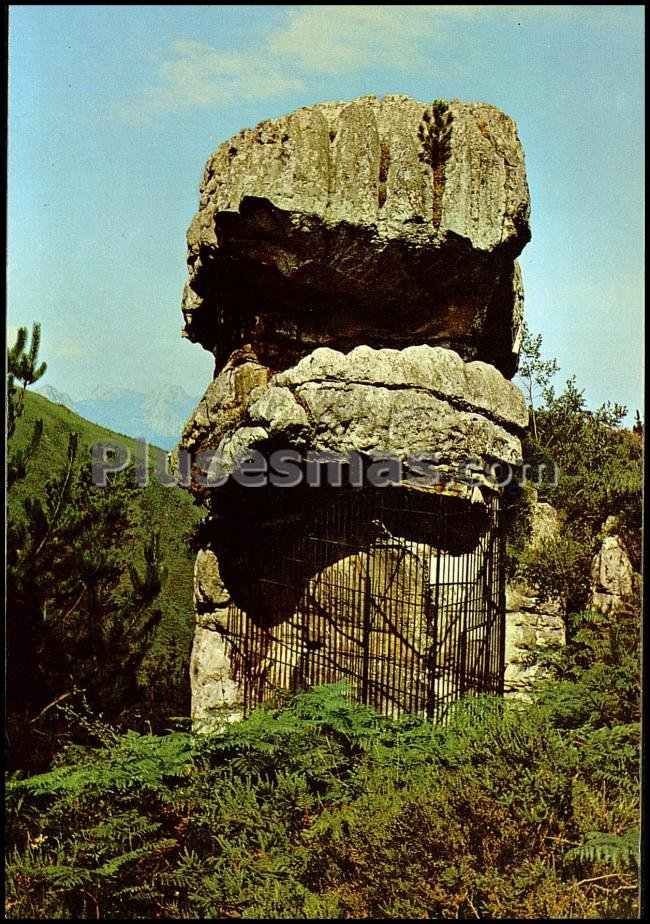 Puertas de vidiago perteneciente al concejo de llanes (asturias)