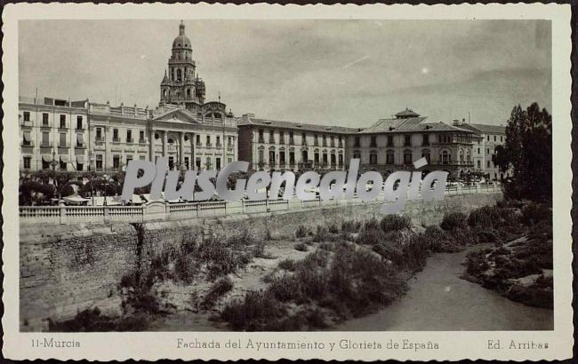 Fachada del ayuntamiento y glorieta de españa, murcia