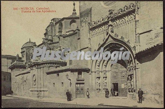 Catedral-puerta de los apostoles, murcia