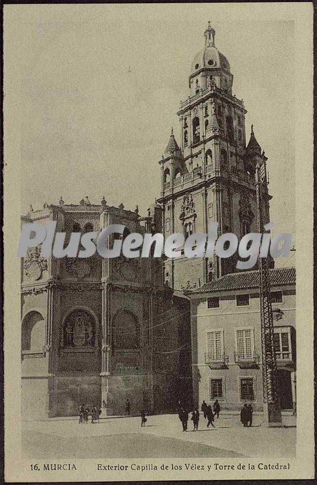 Exterior capilla de los velez y torre de la catedral, murcia