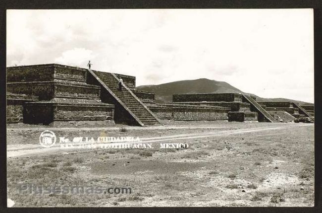 Foto antigua de TEOTIHUACAN