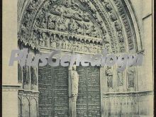 Puerta del obispo de la catedral de león
