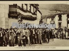 Llegada de la procesión de la iglesia en las fiestas de agosto de villuesa (soria)