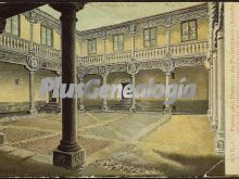 Patio del palacio de polentinos (academia de administración militar) de ávila