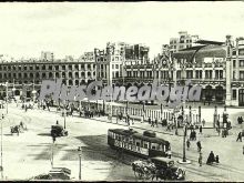 Calle transitada de valencia