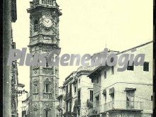Plaza de santa catalina y campanario de valencia