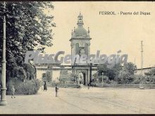 Puerta del dique, el ferrol (la coruña)