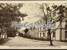 Vista de la avenida de entrada al hotel y fuente del balneario de guitiriz, (lugo)