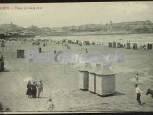 Playa en baja mar, gijón (asturias)