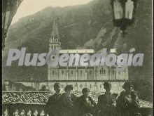 La real basilica desde la cueva, covadonga (asturias)