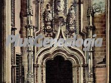 Puerta de la sala capitular de la catedral de toledo