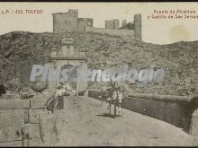 Puente de alcántara y castillo de san servando de toledo