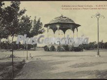 Kisco de música y paseo central del parque de albacete