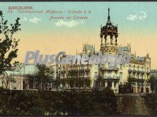 Construcciones modernas: Entrada a la avenida del Tibidabo