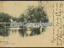 El lago del parque en Barcelona