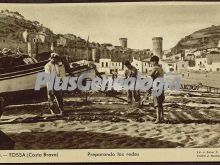 Preparando las redes de tossa de mar (girona)